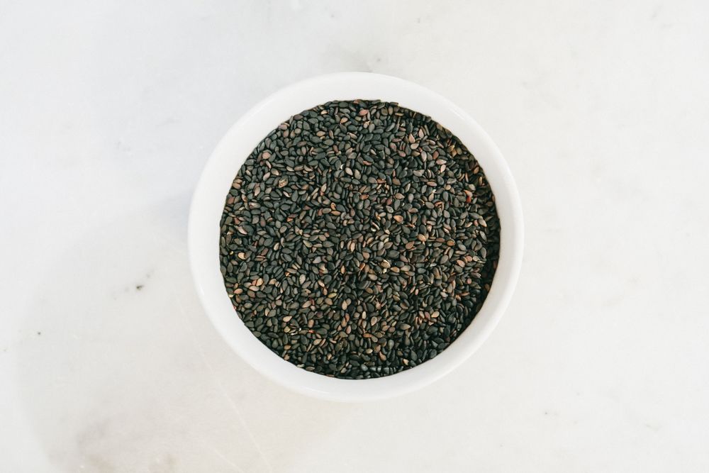 Natural sesame seeds